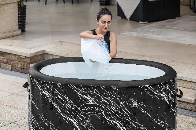 Lay-Z-spa ijsbad fortifiber glacial dip tub ovaal 152 - Afbeelding 17